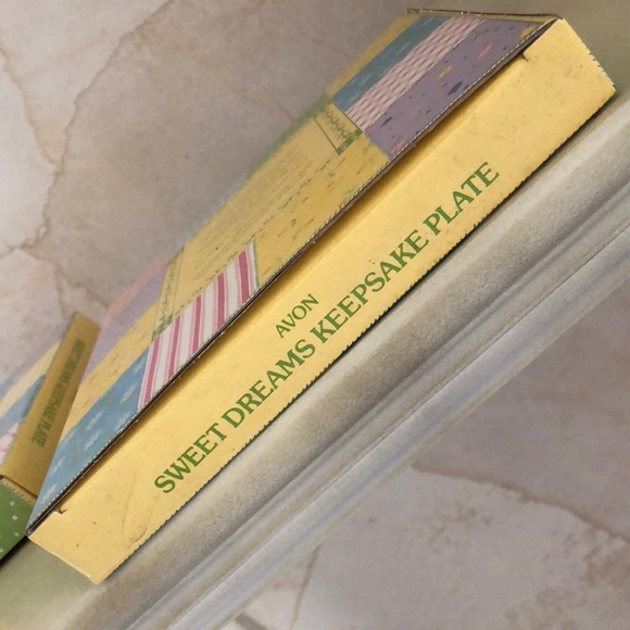 Avon 1982 Keepsake Personalize able sleeping bunny Collectible Plate - Picture 7 of 8